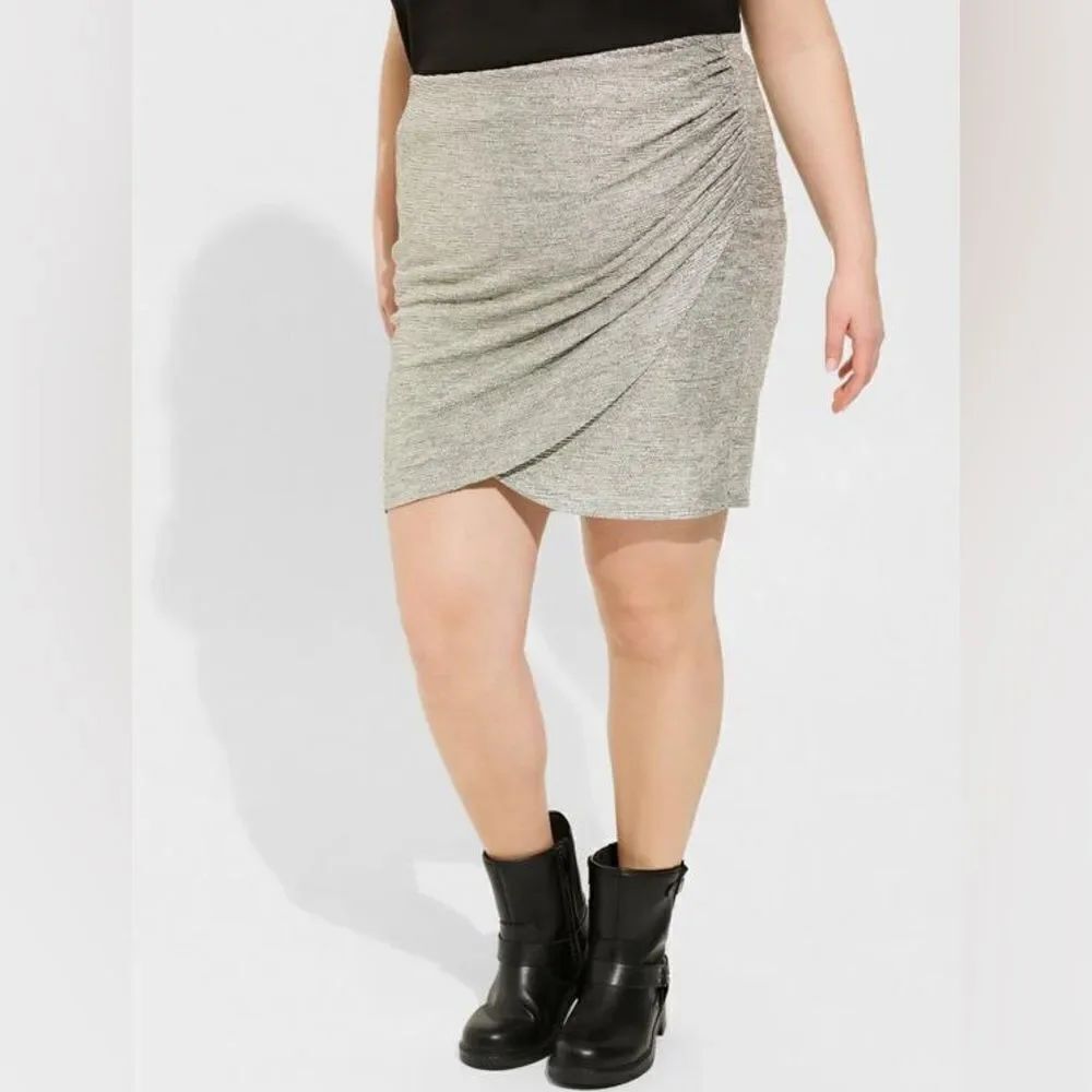 Torrid Mini Foil Knit Tulip Elastic Waistband Pull on Skirt Size 1X